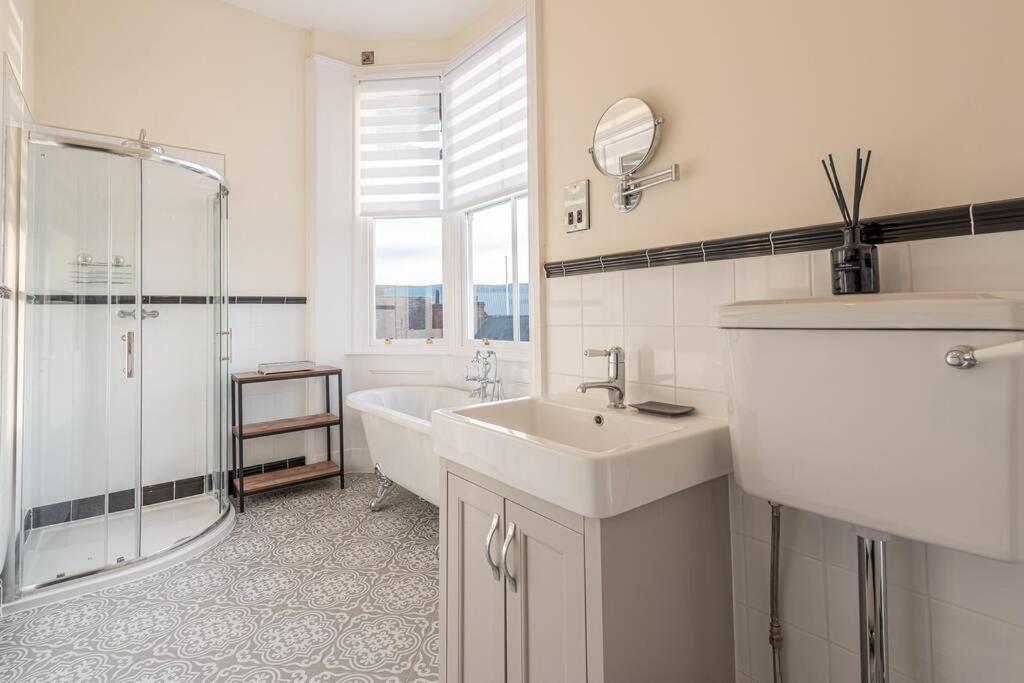 Luxury Apartment Rowntree House Across From The Shambles York Ngoại thất bức ảnh